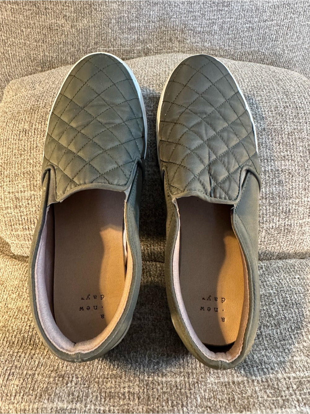A New Day Reese Quilted Olive Green Slip On Sneakers Size 8 - Picture 5 of 11